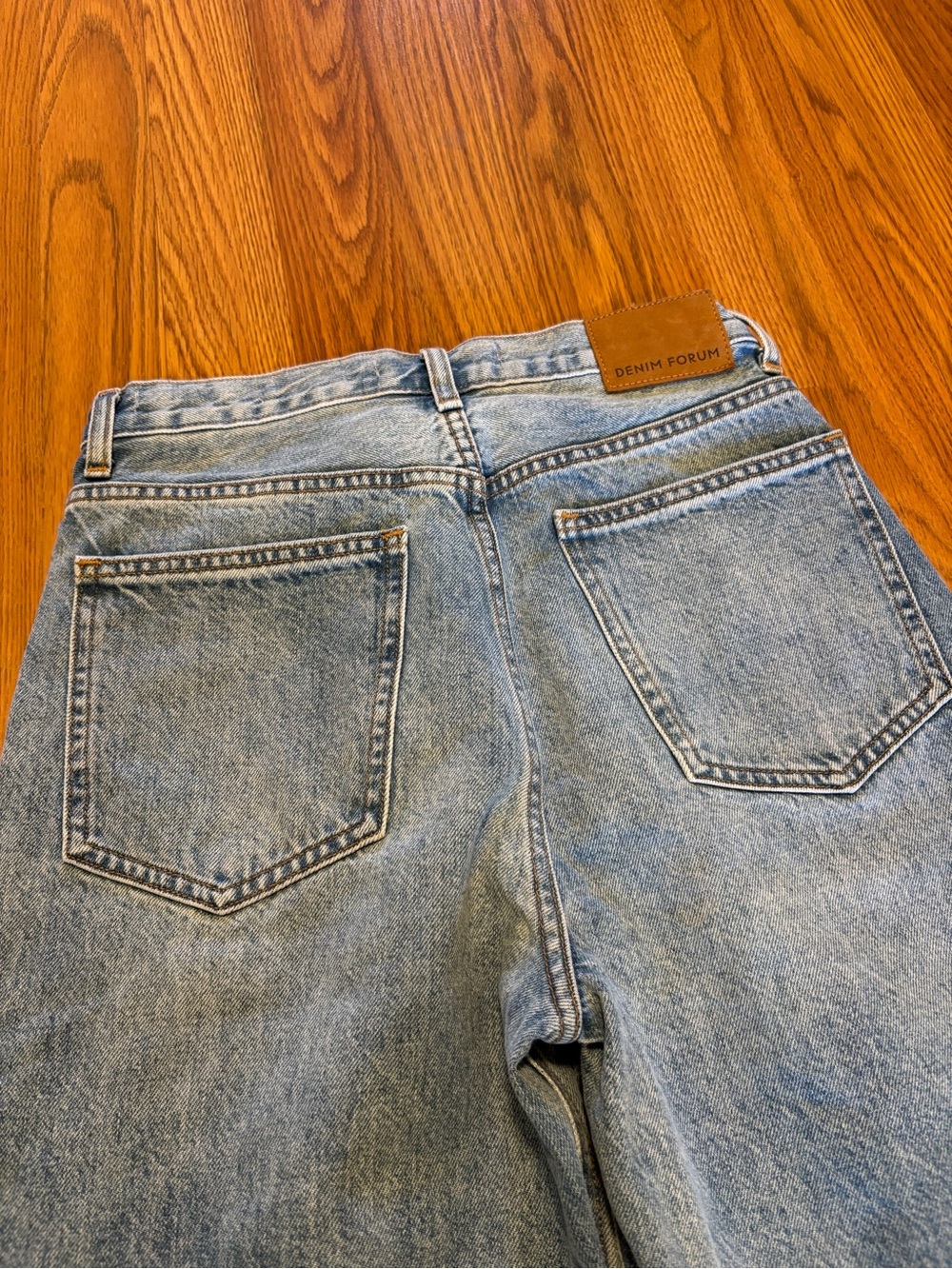 Denim Forum – The Gia High Rise Carrot 26L Jeans - Picture 8 of 11